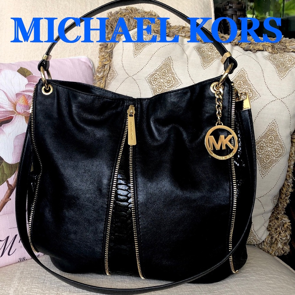 MICHAEL KORS NEWMAN python embossed bag BLACK